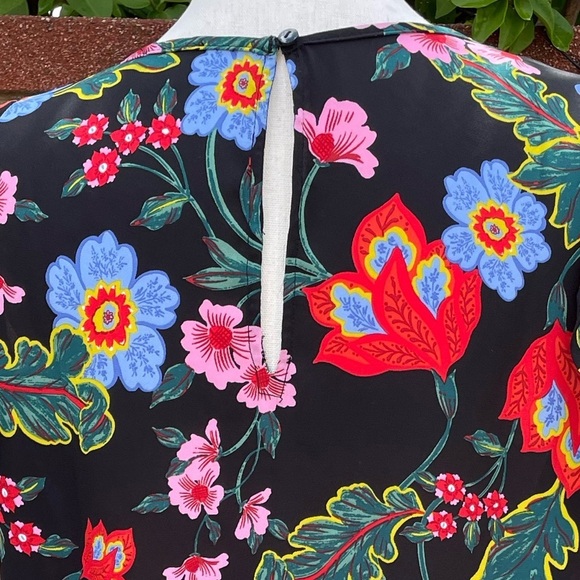 Ann Taylor Factory Blouse Floral Print  Flutter Sleeve Size XS - Picture 9 of 10